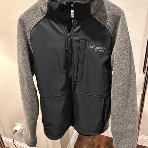 Columbia Titanium Black and Gray Jacket